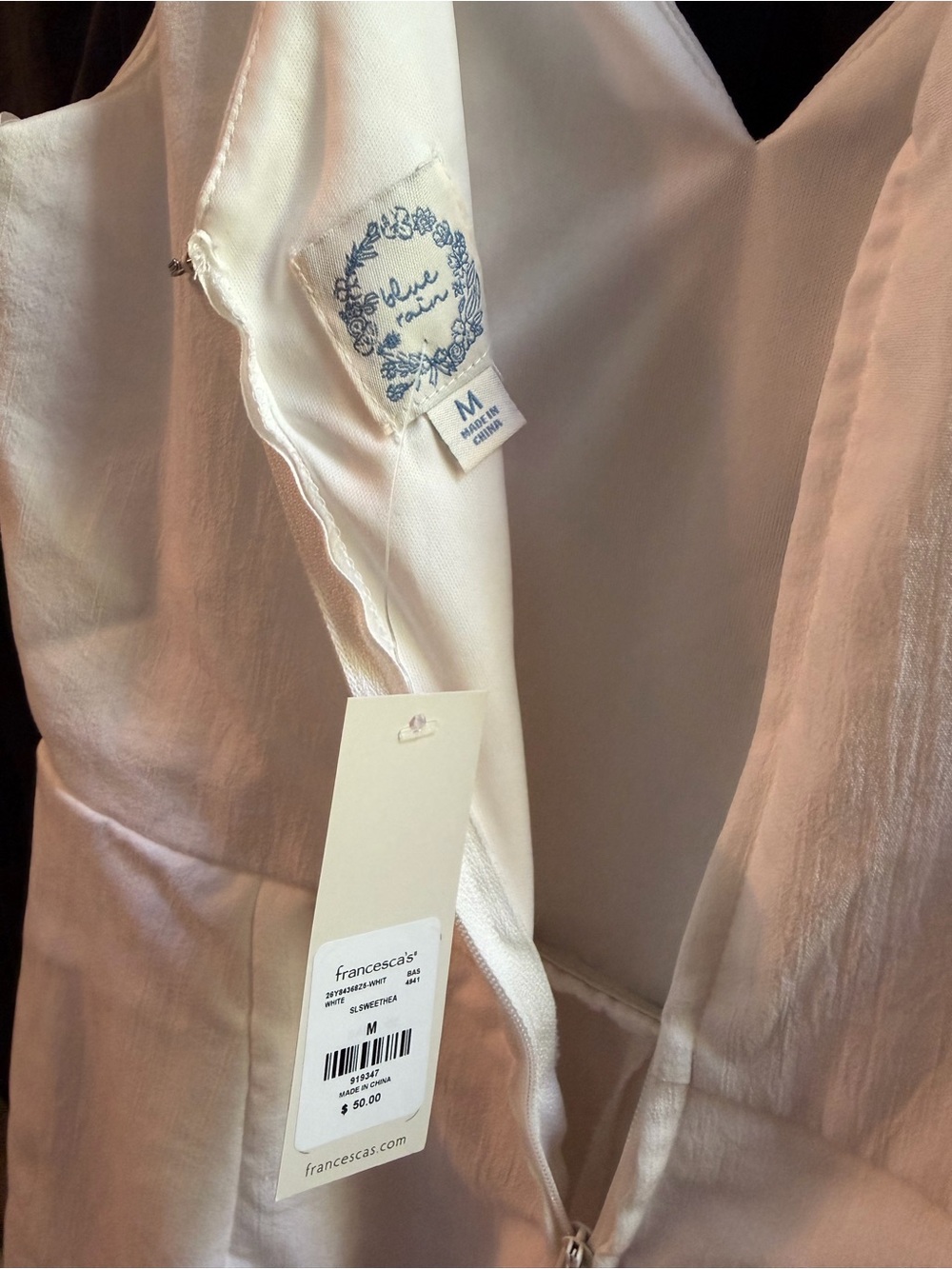 Francesca's Collections White V-Neck Romper - Picture 5 of 5